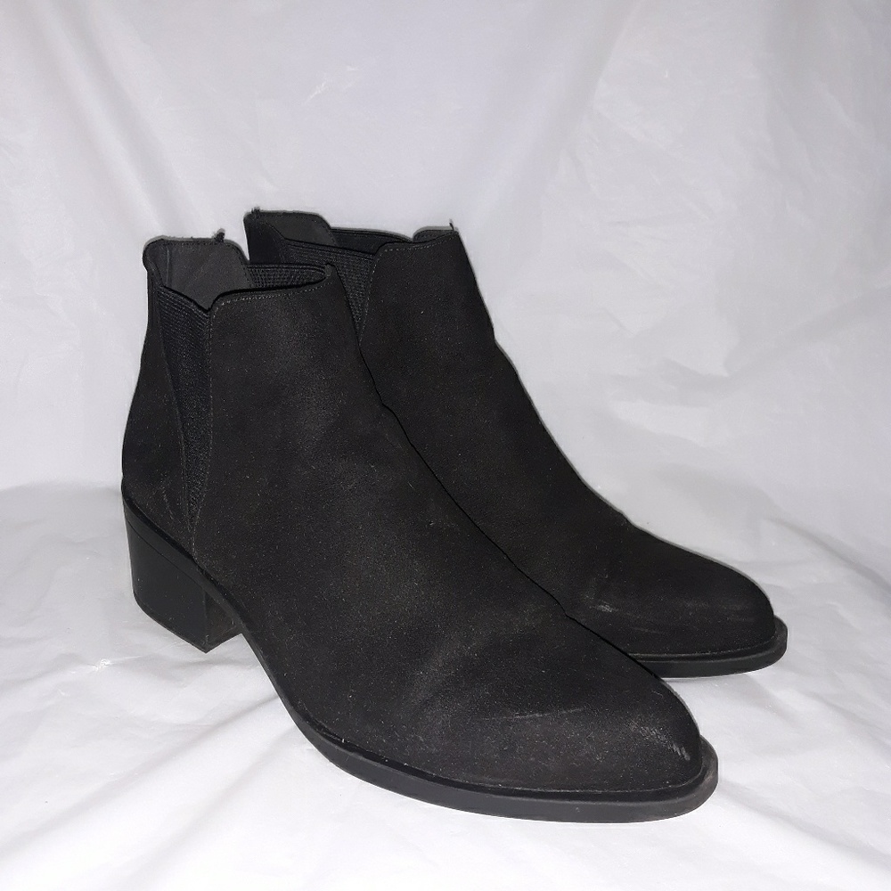 H&M Divided Black Suede Ankle Booties Sz 7 - Picture 1 of 7